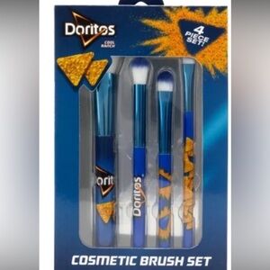 Cosmetic 4 Brush Set - Doritos NWT